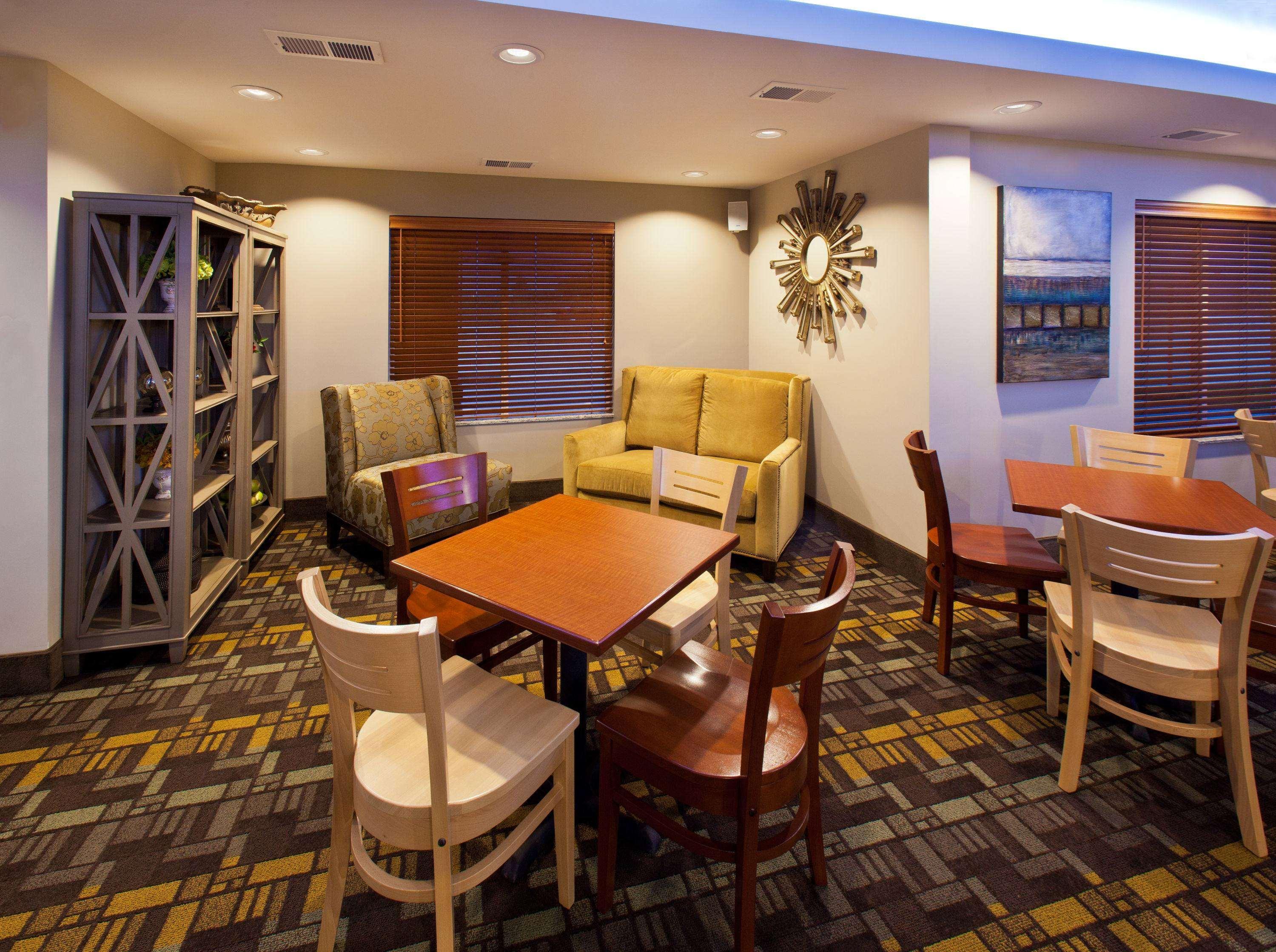 Americinn By Wyndham Fairfield Zewnętrze zdjęcie