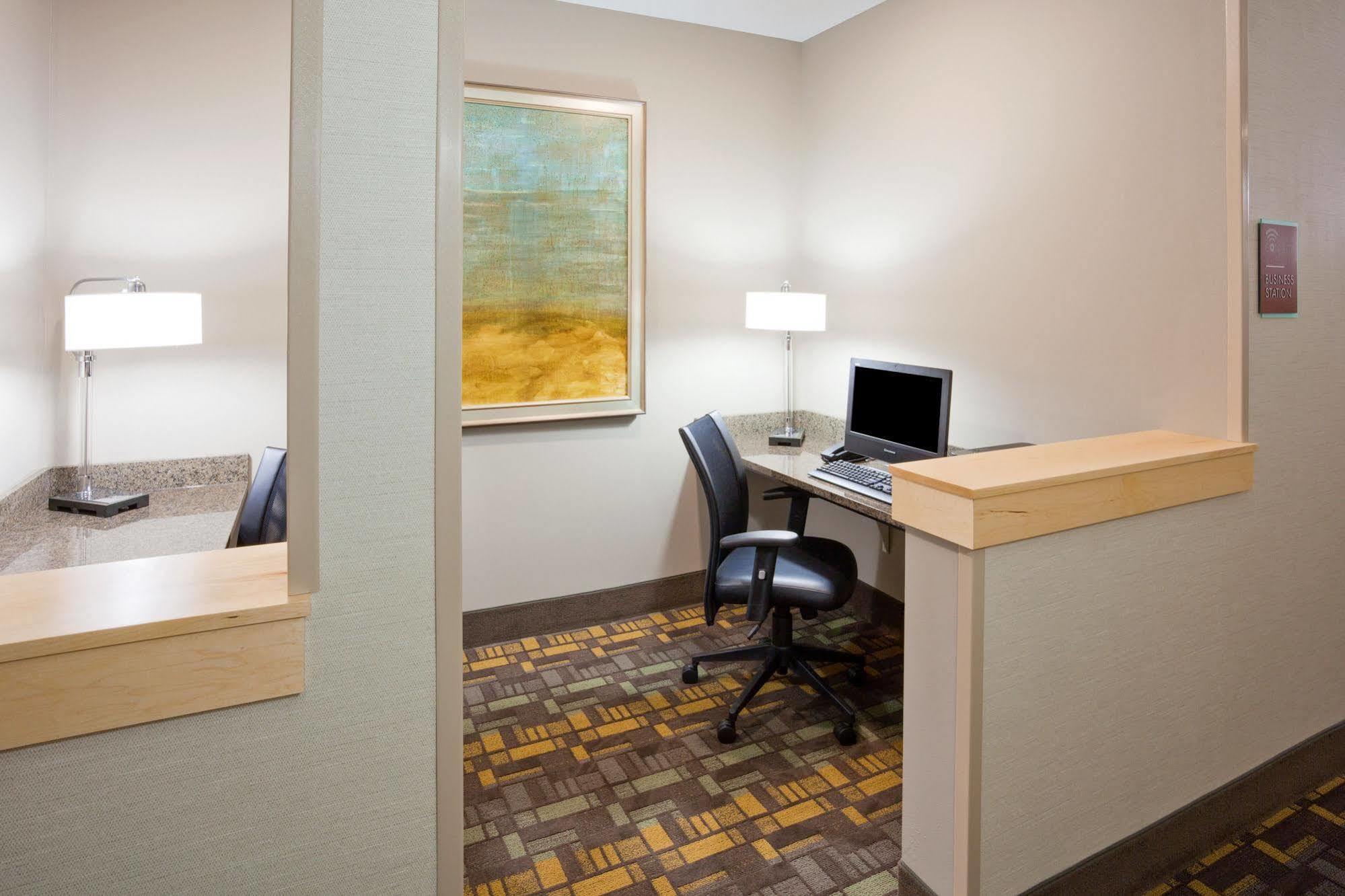 Americinn By Wyndham Fairfield Zewnętrze zdjęcie