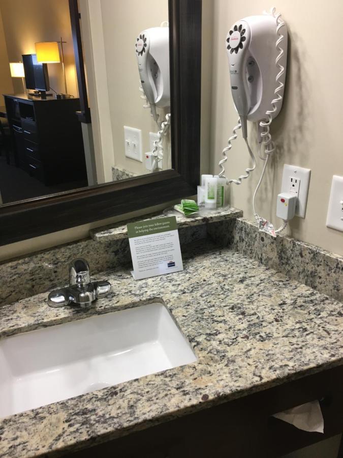 Americinn By Wyndham Fairfield Zewnętrze zdjęcie